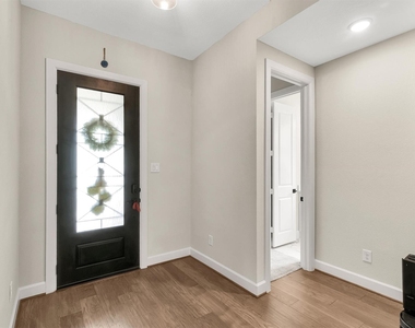 956 Terlingua Creek Drive - Photo Thumbnail 3