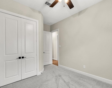 956 Terlingua Creek Drive - Photo Thumbnail 10
