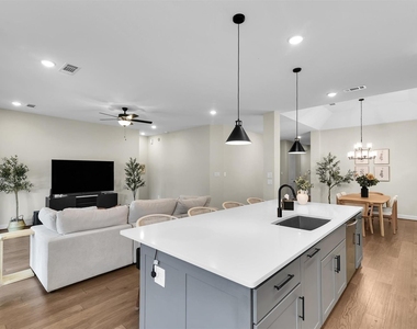 956 Terlingua Creek Drive - Photo Thumbnail 21