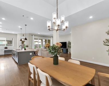 956 Terlingua Creek Drive - Photo Thumbnail 16