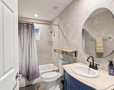 5410 Kiam Street - Photo Thumbnail 13