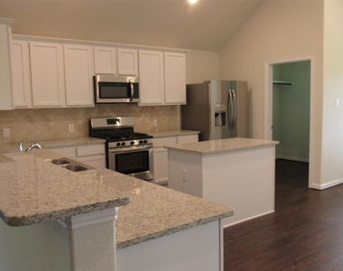 9007 Beacon Mill Drive - Photo Thumbnail 11