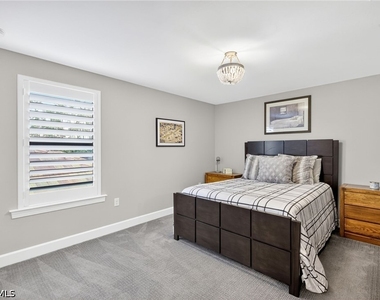 19084 Marquesa Drive - Photo Thumbnail 27