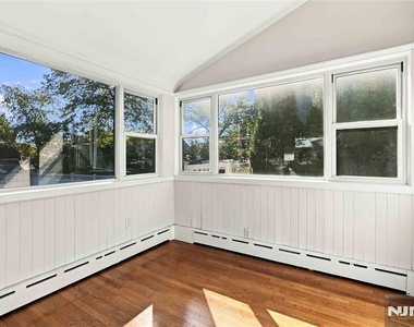 589 Albin - Photo Thumbnail 10