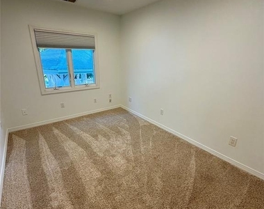 49 White Pond - Photo Thumbnail 22