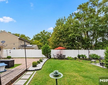 535 Holly Village - Photo Thumbnail 44