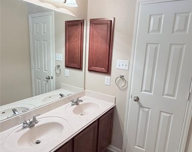 7315 Eagle Hills - Photo Thumbnail 21