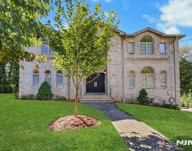 65 Ross - Photo Thumbnail 7