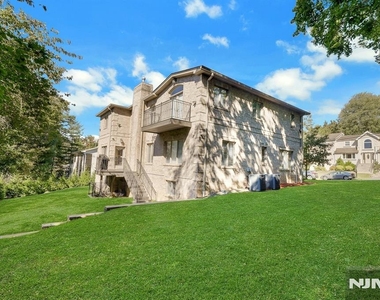 65 Ross - Photo Thumbnail 2