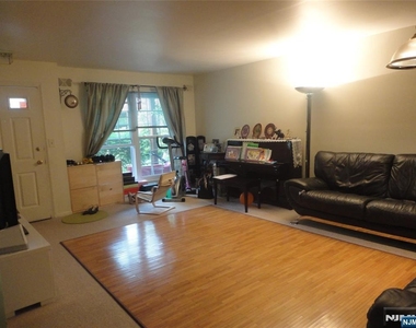 1436 Westgate - Photo Thumbnail 1