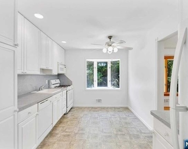 516 Knickerbocker - Photo Thumbnail 5