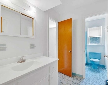 516 Knickerbocker - Photo Thumbnail 23