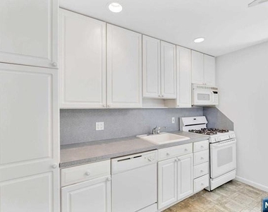 516 Knickerbocker - Photo Thumbnail 6