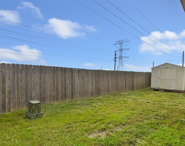 8026 Brooks Crossing Drive - Photo Thumbnail 31