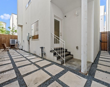 5628 Kiam Street - Photo Thumbnail 6