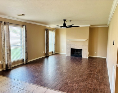 3018 Misty Isle Ct - Photo Thumbnail 3