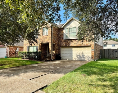 3018 Misty Isle Ct - Photo Thumbnail 1