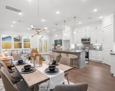 314 N Stiles Street - Photo Thumbnail 4