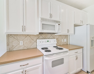 122 Cornflower Drive - Photo Thumbnail 10