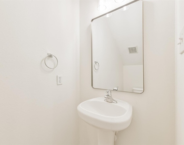 122 Cornflower Drive - Photo Thumbnail 15