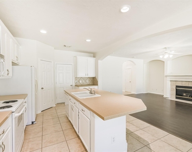 122 Cornflower Drive - Photo Thumbnail 7