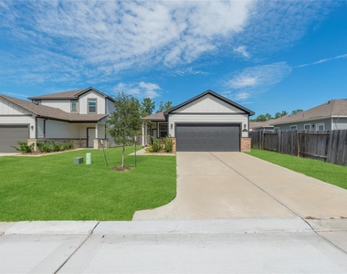 16493 Moss Lane - Photo Thumbnail 6