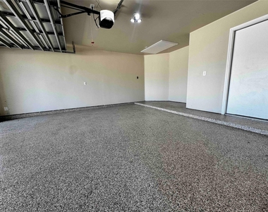683 Fallow Lane - Photo Thumbnail 18
