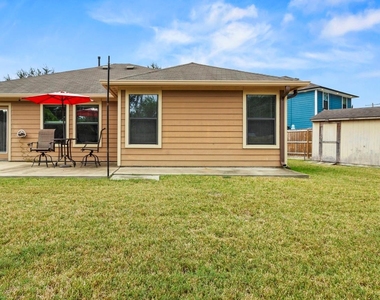 683 Fallow Lane - Photo Thumbnail 13
