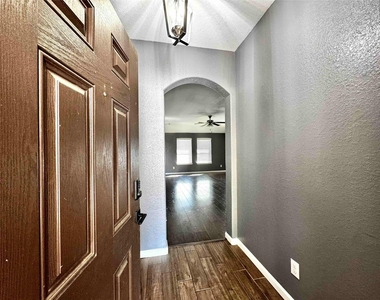 683 Fallow Lane - Photo Thumbnail 1