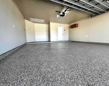 683 Fallow Lane - Photo Thumbnail 17