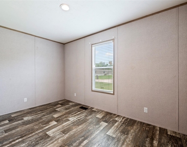 8700 Patricia Lane - Photo Thumbnail 17
