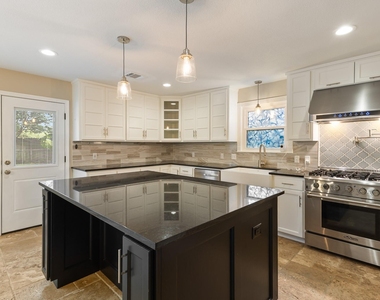 6322 Gardenspring Brook Lane - Photo Thumbnail 7