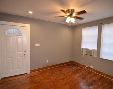 2123 Marion Street - Photo Thumbnail 2