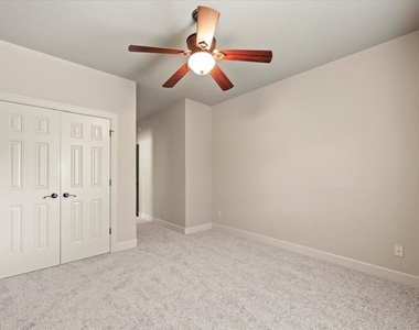 5430 Fairdale - Photo Thumbnail 25
