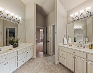 5430 Fairdale - Photo Thumbnail 29