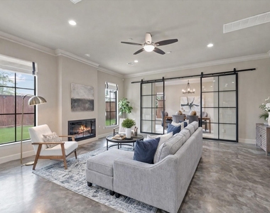 5430 Fairdale - Photo Thumbnail 18