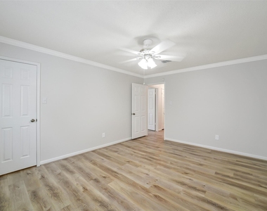 12423 Olympia Drive - Photo Thumbnail 30