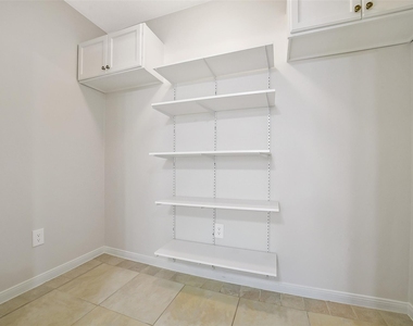 12423 Olympia Drive - Photo Thumbnail 12