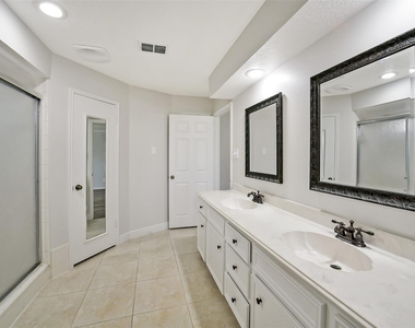 12423 Olympia Drive - Photo Thumbnail 21