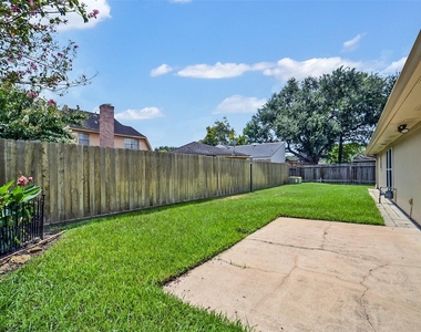12423 Olympia Drive - Photo Thumbnail 32