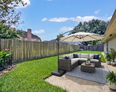 12423 Olympia Drive - Photo Thumbnail 31