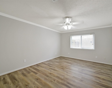 12423 Olympia Drive - Photo Thumbnail 29