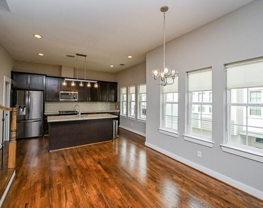 955 W 24th Street - Photo Thumbnail 16