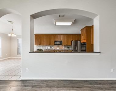 2606 Clay Creek Court - Photo Thumbnail 18