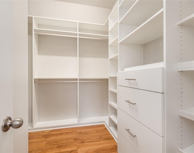 4804 Ladona Court - Photo Thumbnail 26