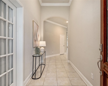 4804 Ladona Court - Photo Thumbnail 5