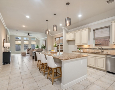 4804 Ladona Court - Photo Thumbnail 9