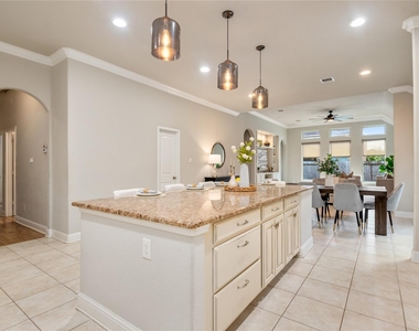 4804 Ladona Court - Photo Thumbnail 10
