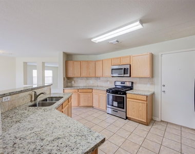 3814 Tammony Park Lane - Photo Thumbnail 9