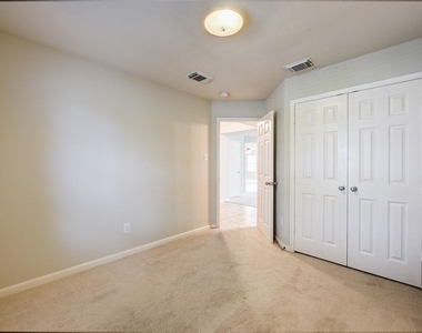 3814 Tammony Park Lane - Photo Thumbnail 10